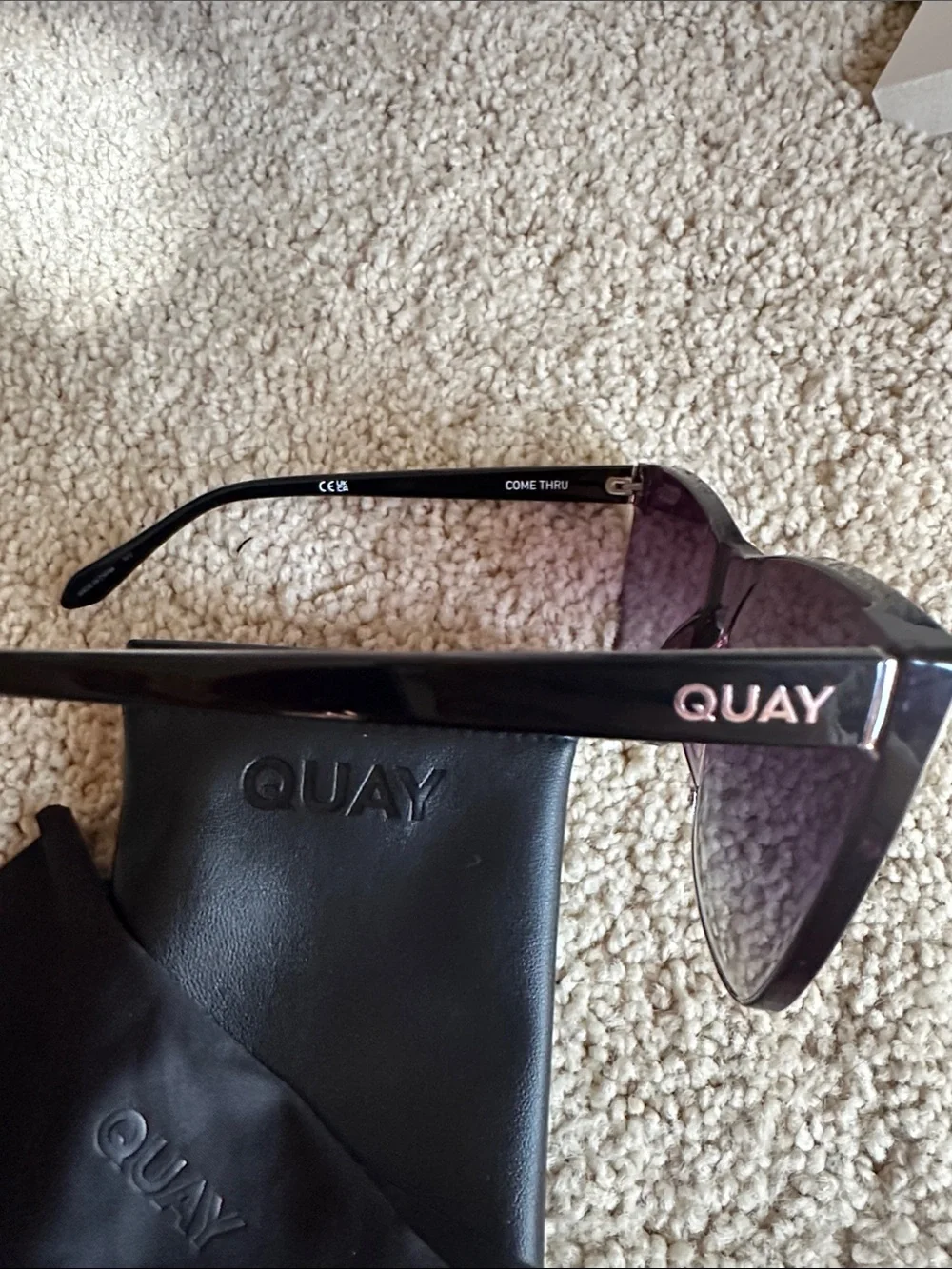Quay • Come Thru Gradient Sunglasses - Picture 5 of 6